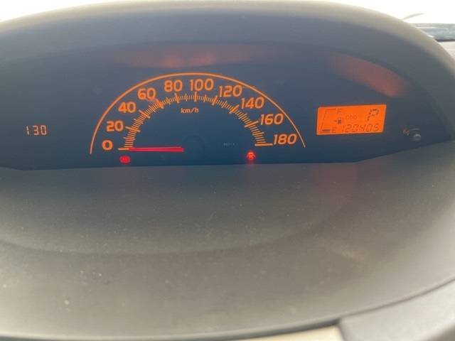 TOYOTA VITZ 2009