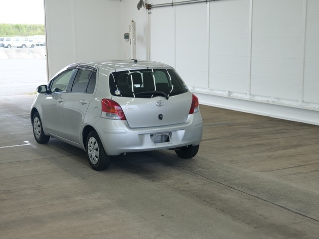 TOYOTA VITZ 2009