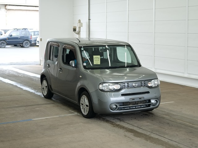 NISSAN CUBE 2010