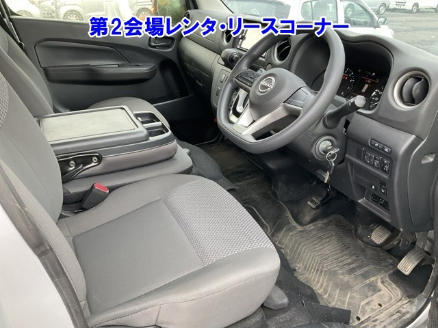 NISSAN CARAVAN VAN 2024