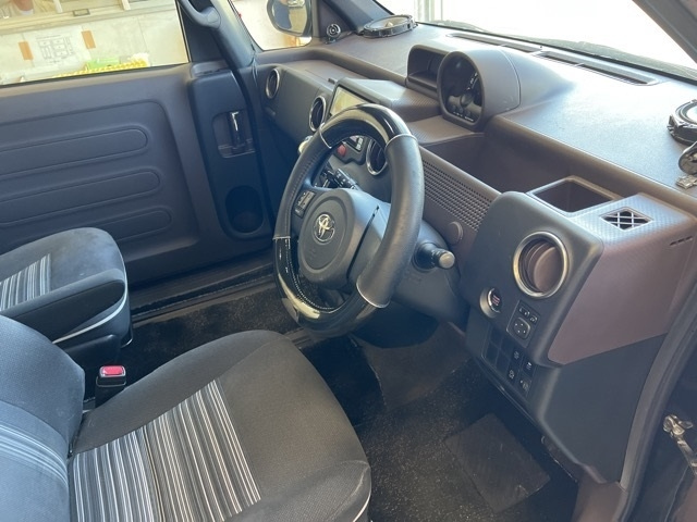 TOYOTA SPADE 2016