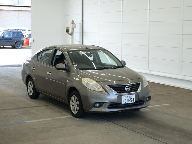 NISSAN LATIO 2013