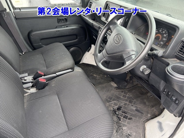 DAIHATSU HIJET VAN 2019