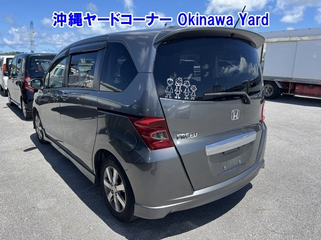 HONDA FREED 2010