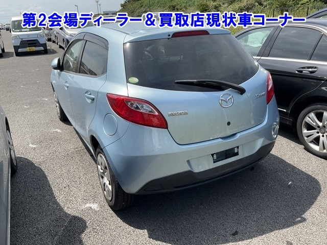 MAZDA DEMIO 2011