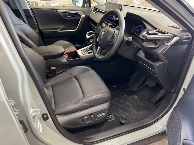 TOYOTA RAV4 2024
