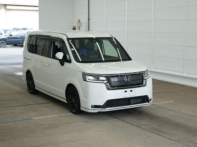 HONDA STEP WAGON 2024
