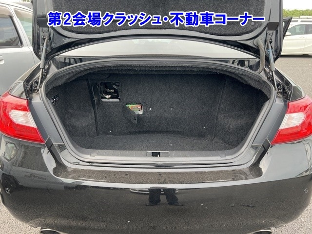 NISSAN FUGA 2013