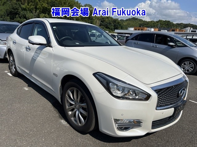 NISSAN FUGA 2018