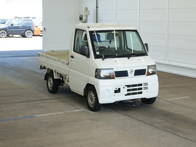NISSAN CLIPPER TRUCK 2012
