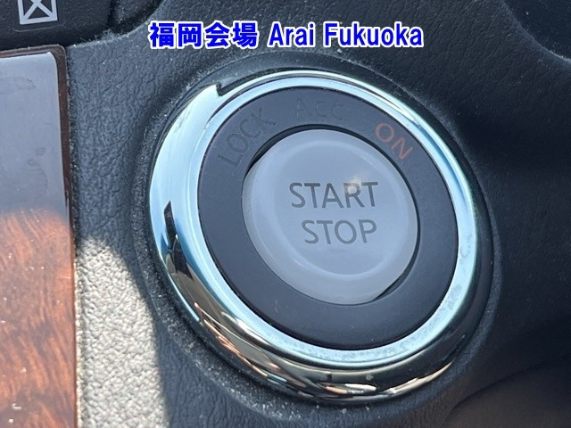 NISSAN FUGA 2018