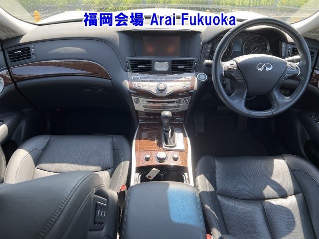NISSAN FUGA 2018