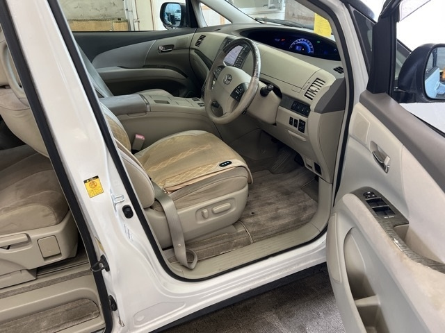 TOYOTA ESTIMA HYBRID 2010