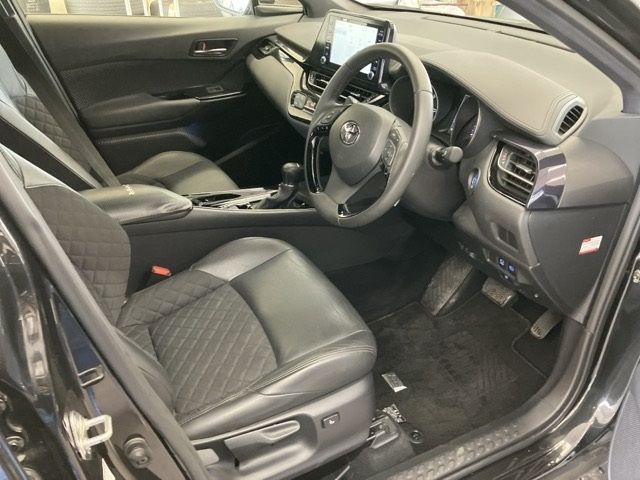 TOYOTA C-HR 2021