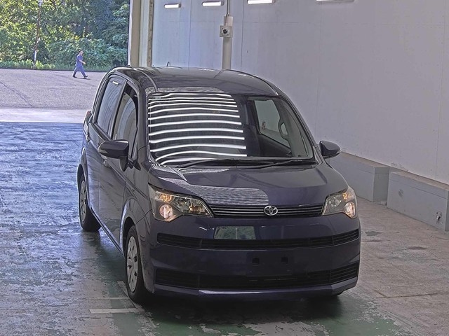 TOYOTA SPADE 2012