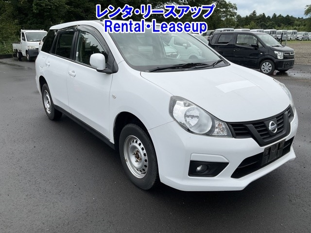 NISSAN AD 2019