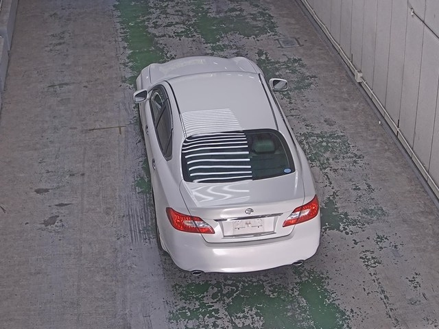 NISSAN FUGA 2010