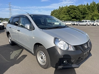 NISSAN AD 2021