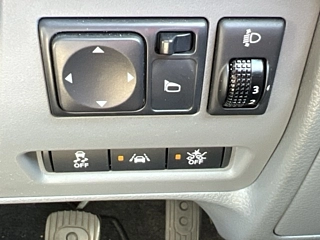 NISSAN NV200 2020