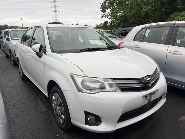 TOYOTA COROLLA AXIO 2013