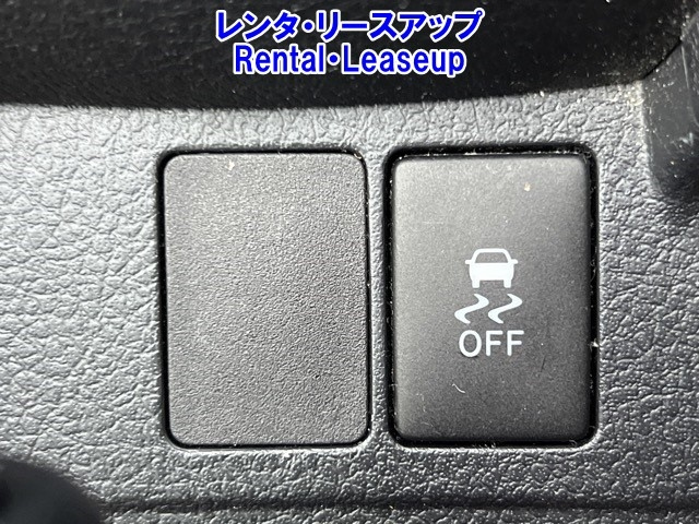 TOYOTA COROLLA AXIO 2013