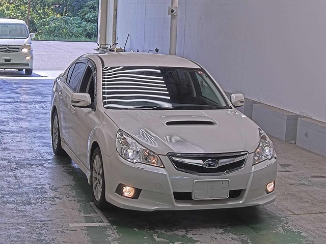 SUBARU LEGACY B4 2010