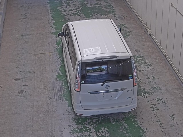 NISSAN SERENA 2015