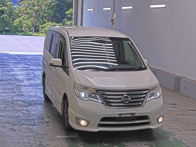 NISSAN SERENA 2015