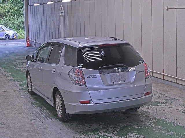 HONDA FIT SHUTTLE 2011