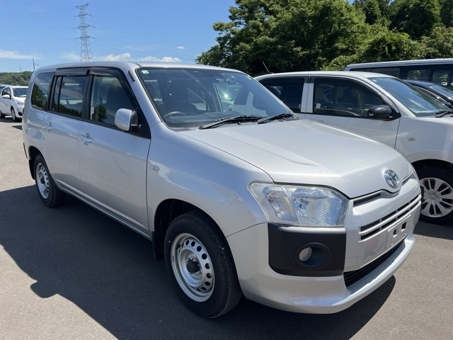 TOYOTA PROBOX 2018