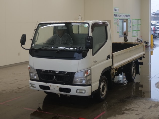 MITSUBISHI CANTER 2011