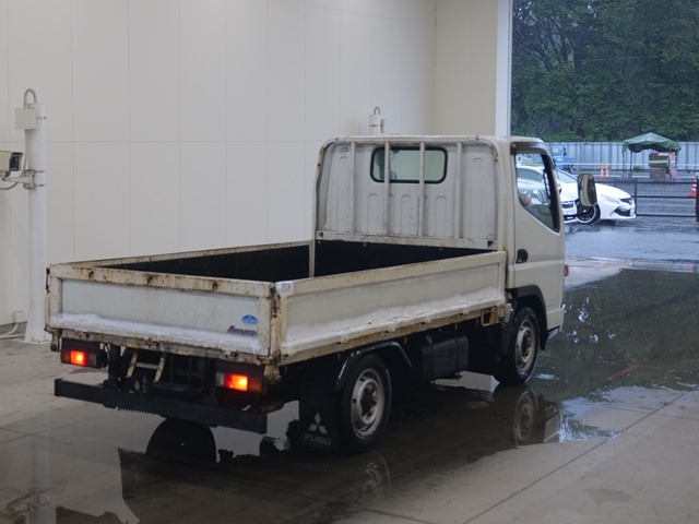 MITSUBISHI CANTER 2011