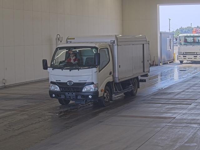 HINO DUTRO 2014