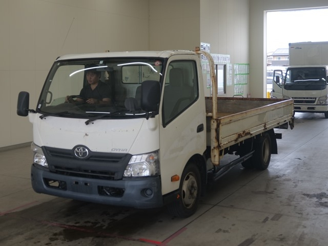 TOYOTA DYNA 2016