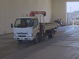 HINO DUTRO 2016