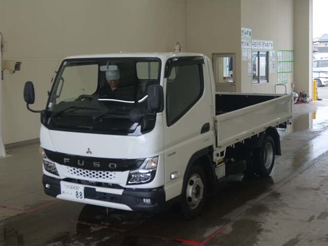 MITSUBISHI CANTER 2022