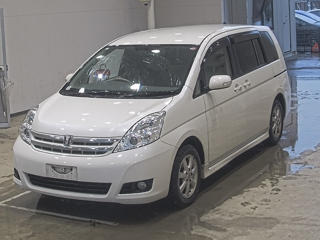 TOYOTA ISIS 2011