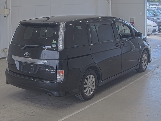 TOYOTA ISIS 2012