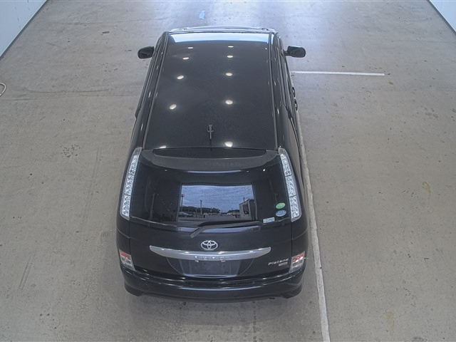 TOYOTA ISIS 2012