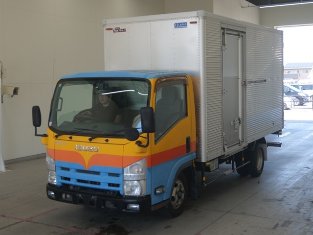 ISUZU ELF 2013