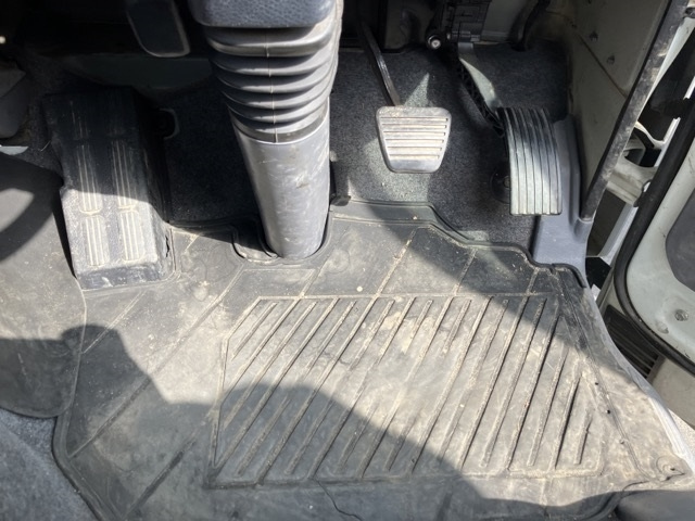 MITSUBISHI CANTER 2011