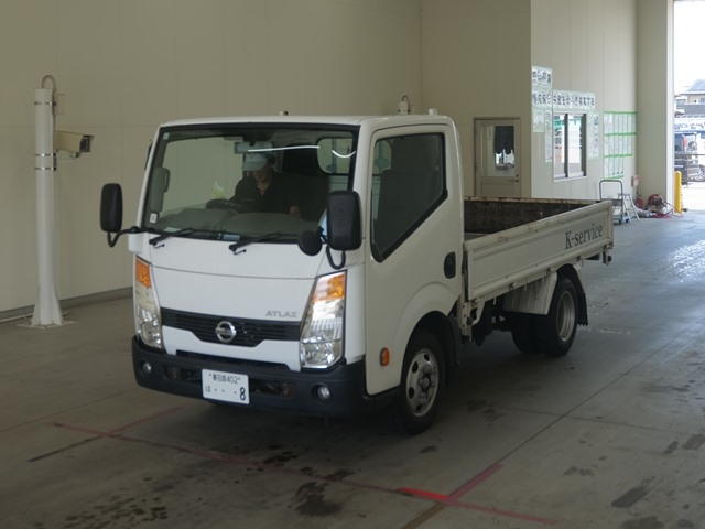 NISSAN ATLAS 2012