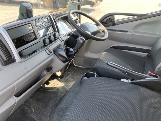 MITSUBISHI CANTER 2018