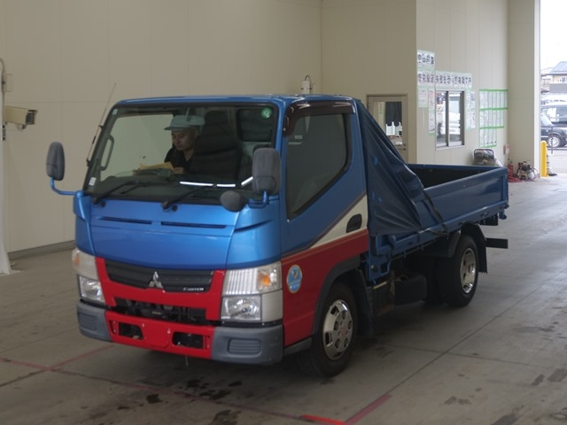 MITSUBISHI CANTER 2015