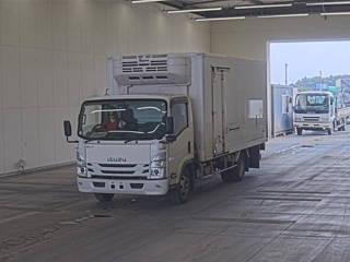 ISUZU ELF 2021