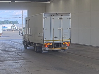 ISUZU ELF 2021