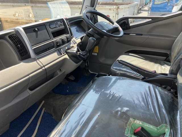 MITSUBISHI CANTER 2017