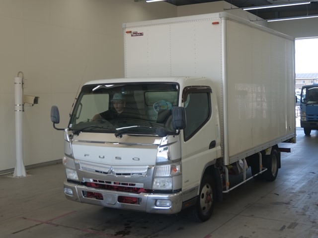 MITSUBISHI CANTER 2014