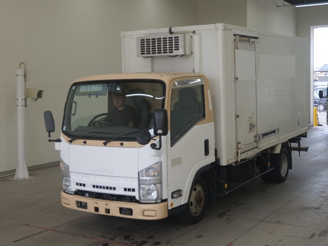 ISUZU ELF 2012