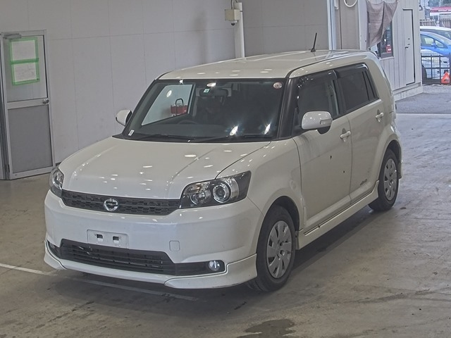 TOYOTA COROLLA RUMION 2012